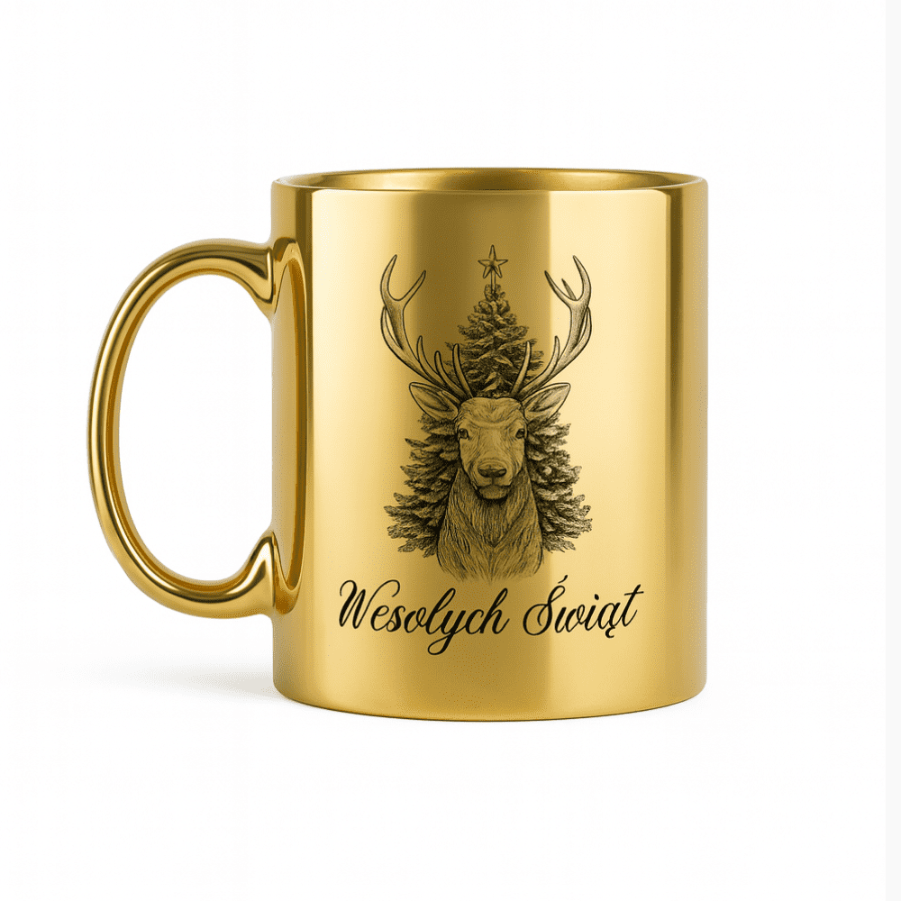 Złoty, połyskujący kubek z czarnym rysunkiem jelenia na tle choinki ze świąteczną gwiazdą na czubku oraz napisem ‘Wesołych Świąt’ u dołu